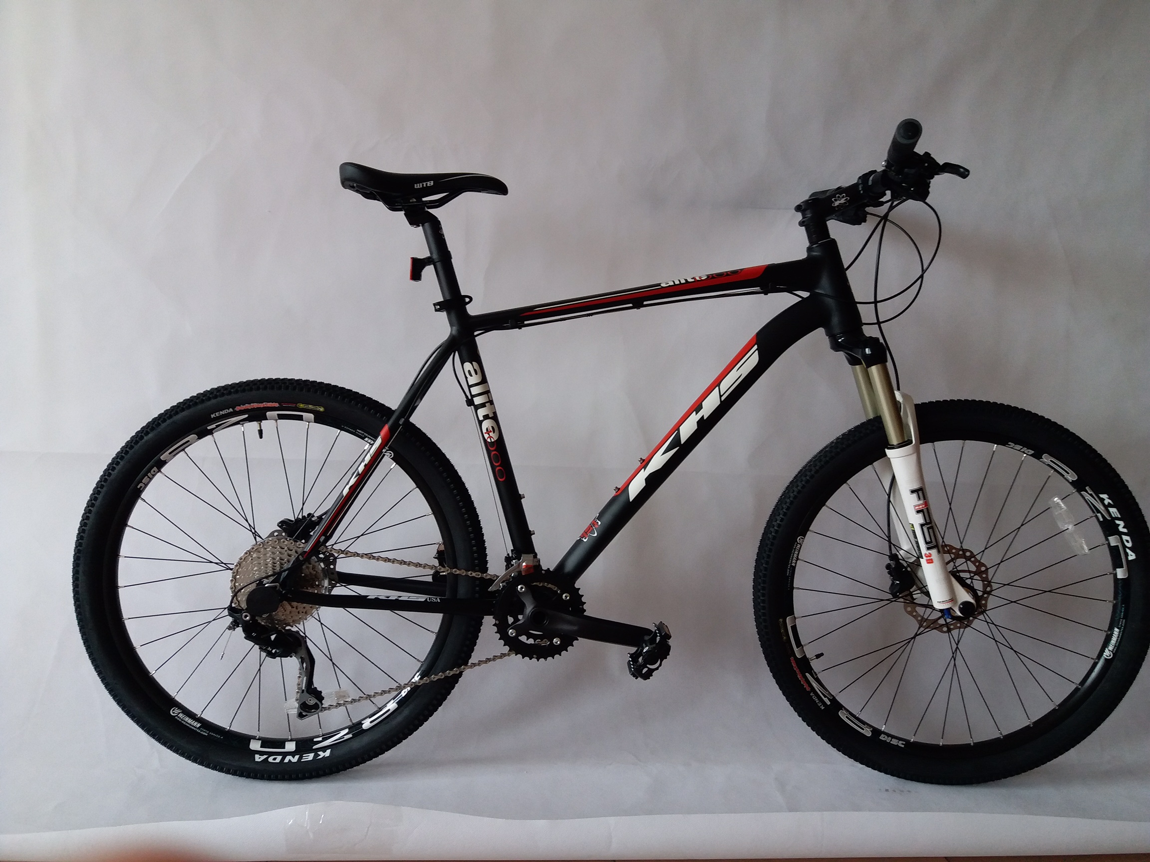 2015 Alite