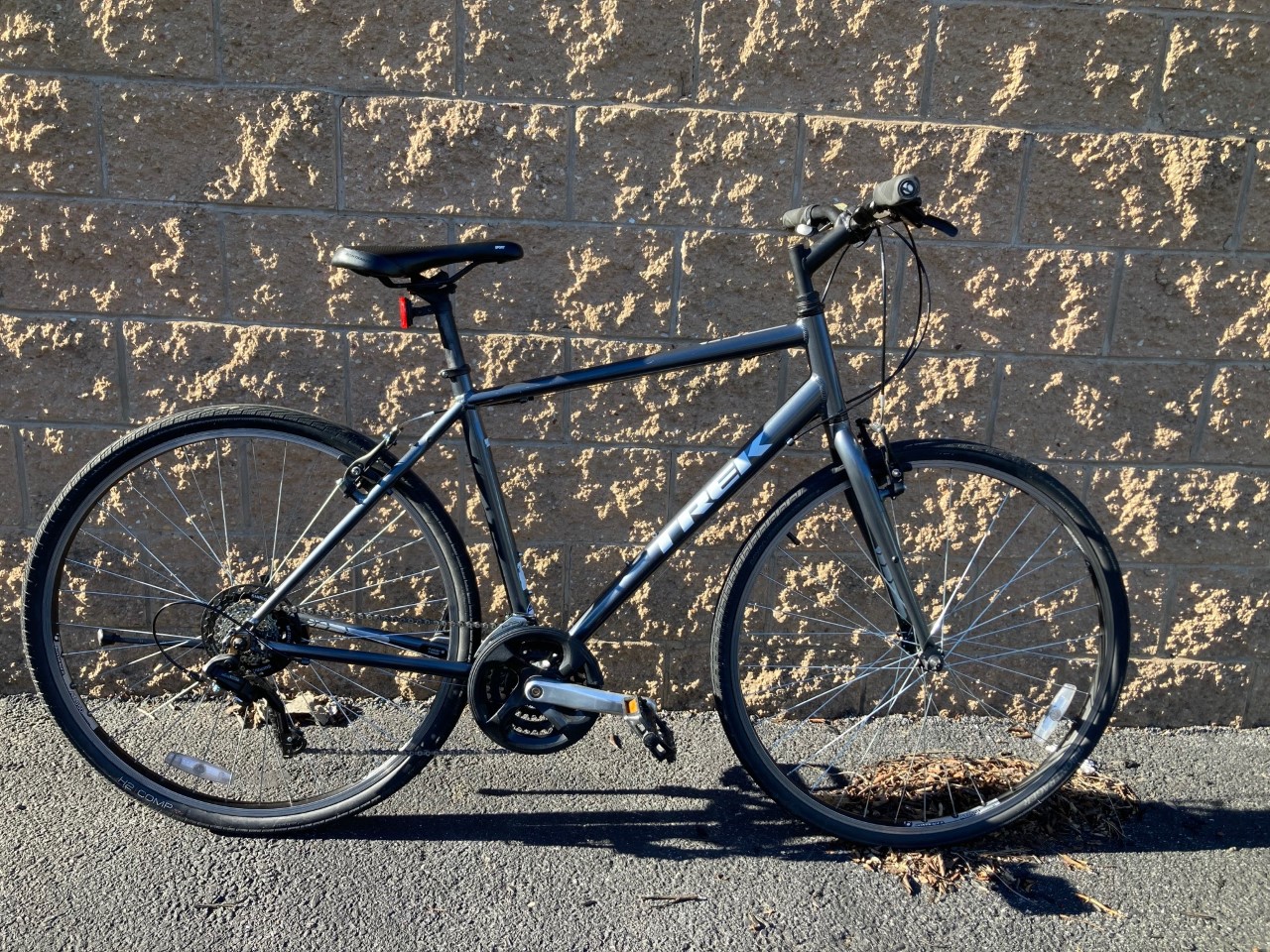 2018 Trek FX 1 - BicycleBlueBook.com