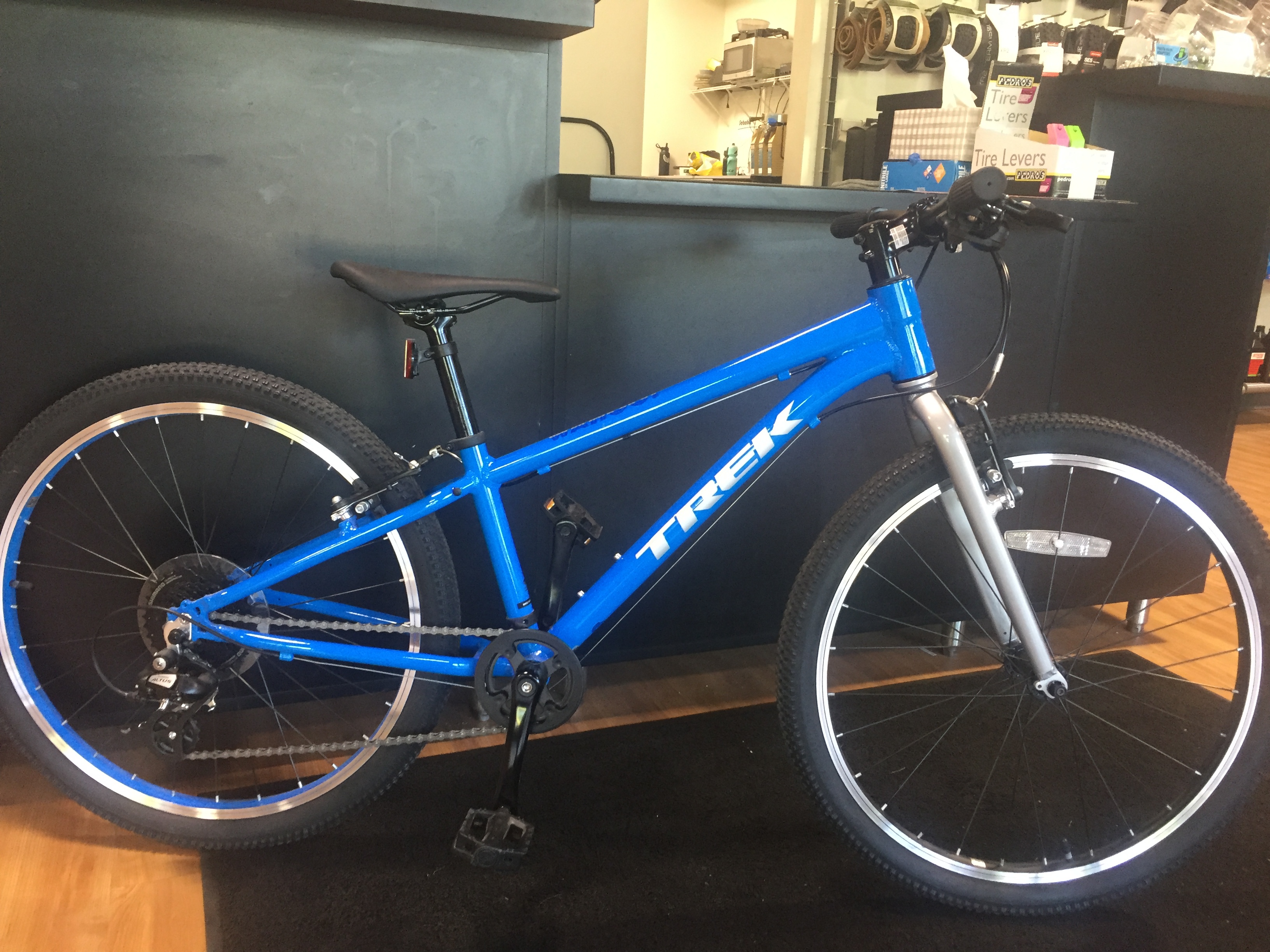 2021 Trek Wahoo 24 - BicycleBlueBook.com