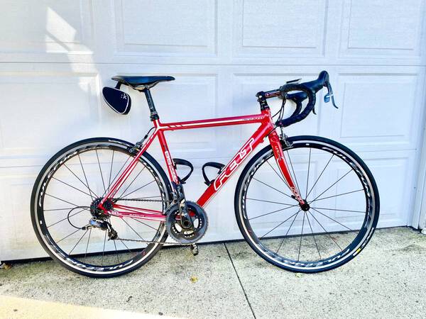 フルカーボン ロードバイク felt f5 2011 フェルト FELT F5 2011モデル 54サイズ シマノ 105 5700 MIX 10s