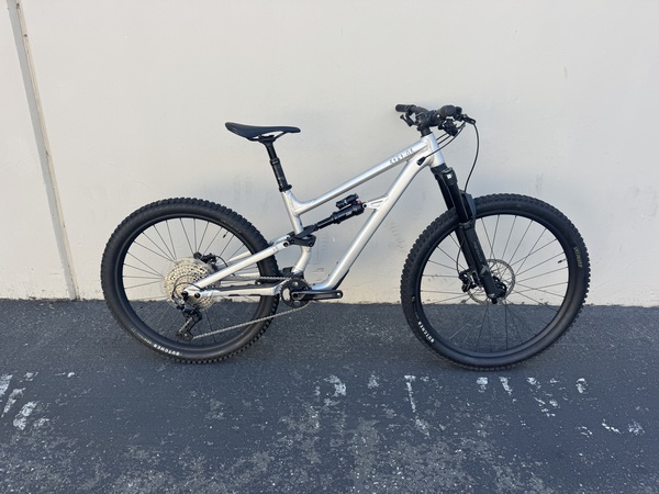 2006 Specialized S-W - Bicycle Details - BicycleBlueBook.com