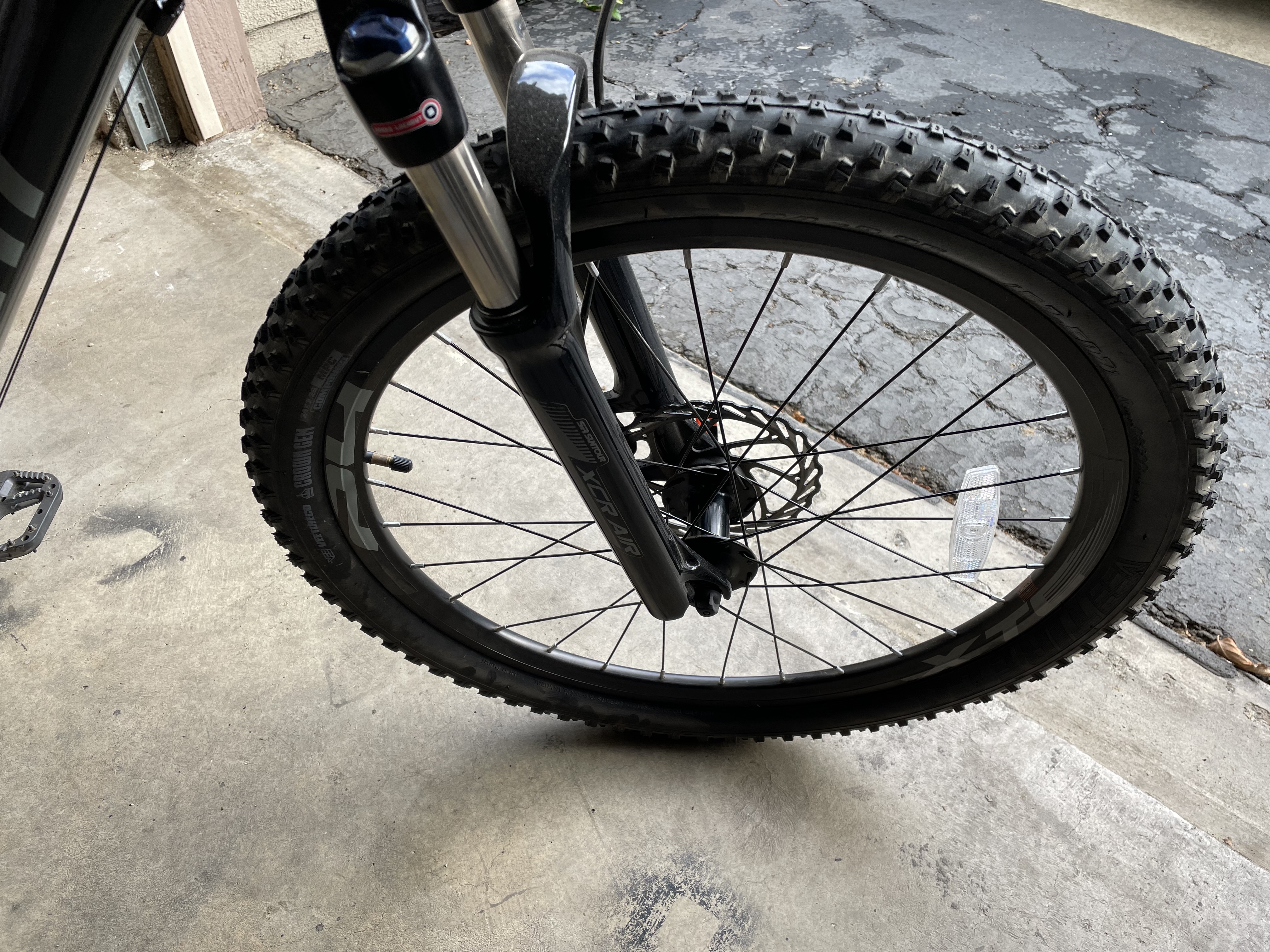2020 Giant XTC SL Jr. 24 - BicycleBlueBook.com