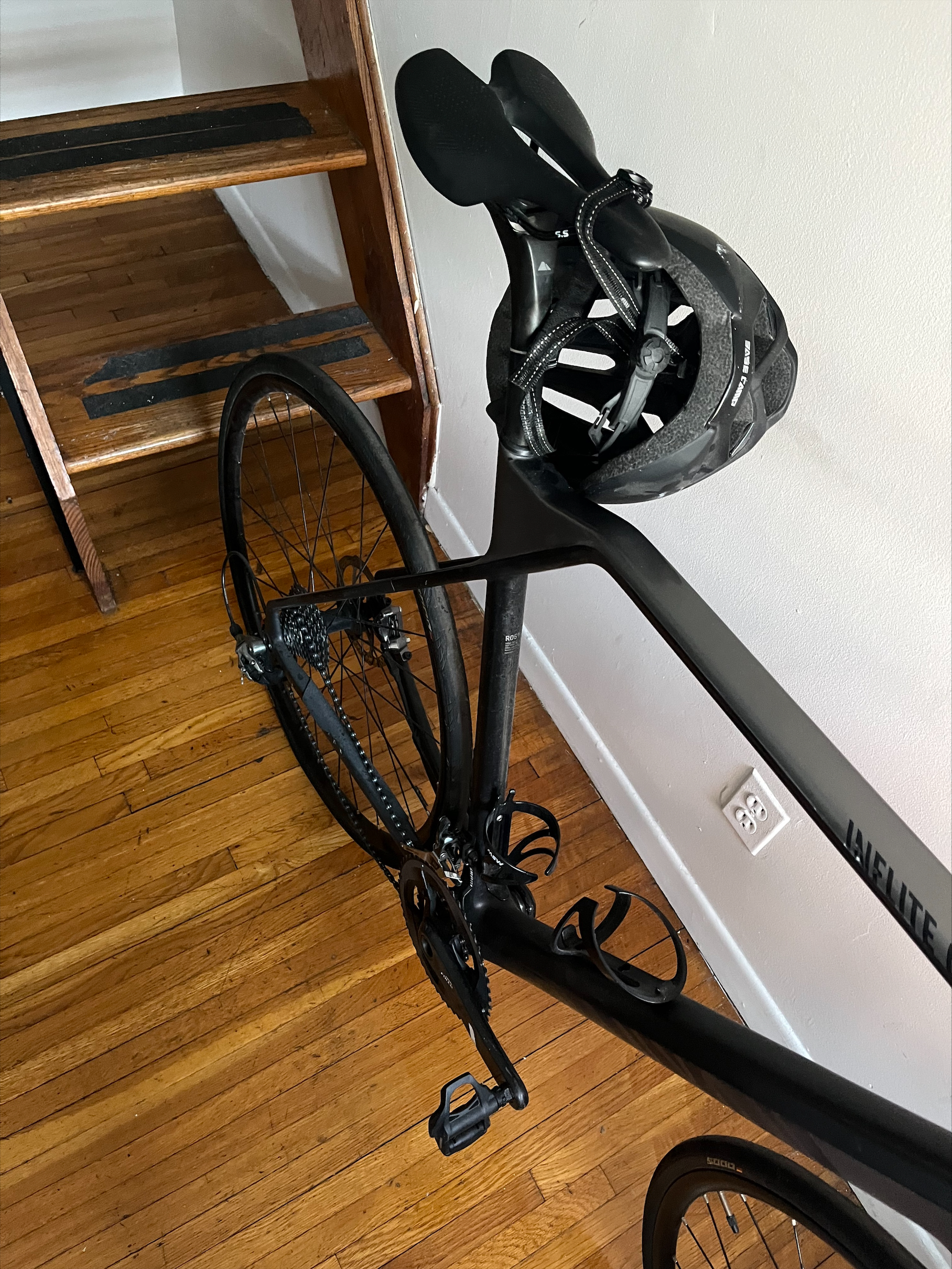 2018 Canyon Ultimate CF SLX 8.0 - BicycleBlueBook.com