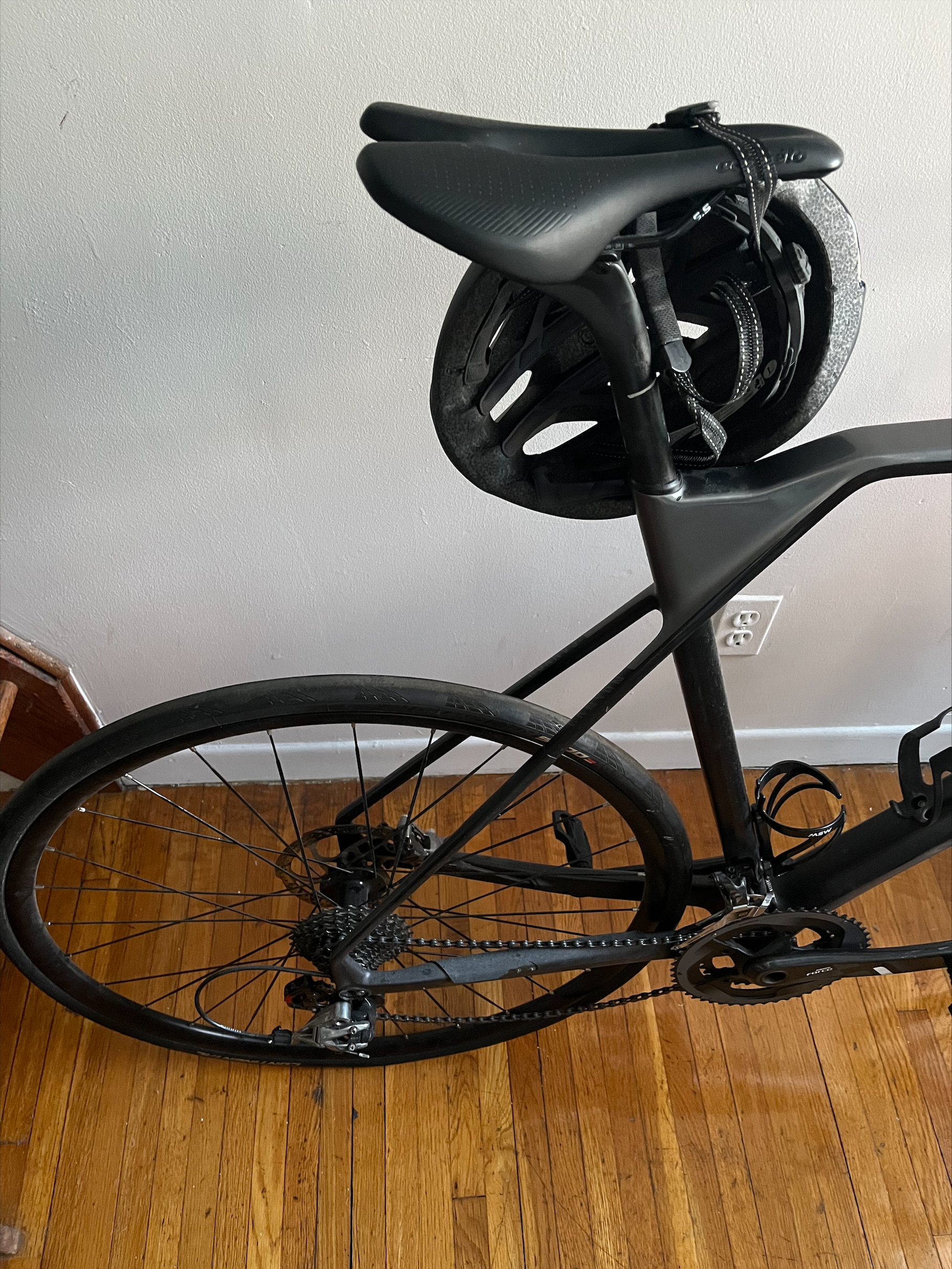 2018 Canyon Ultimate CF SLX 8.0 - BicycleBlueBook.com