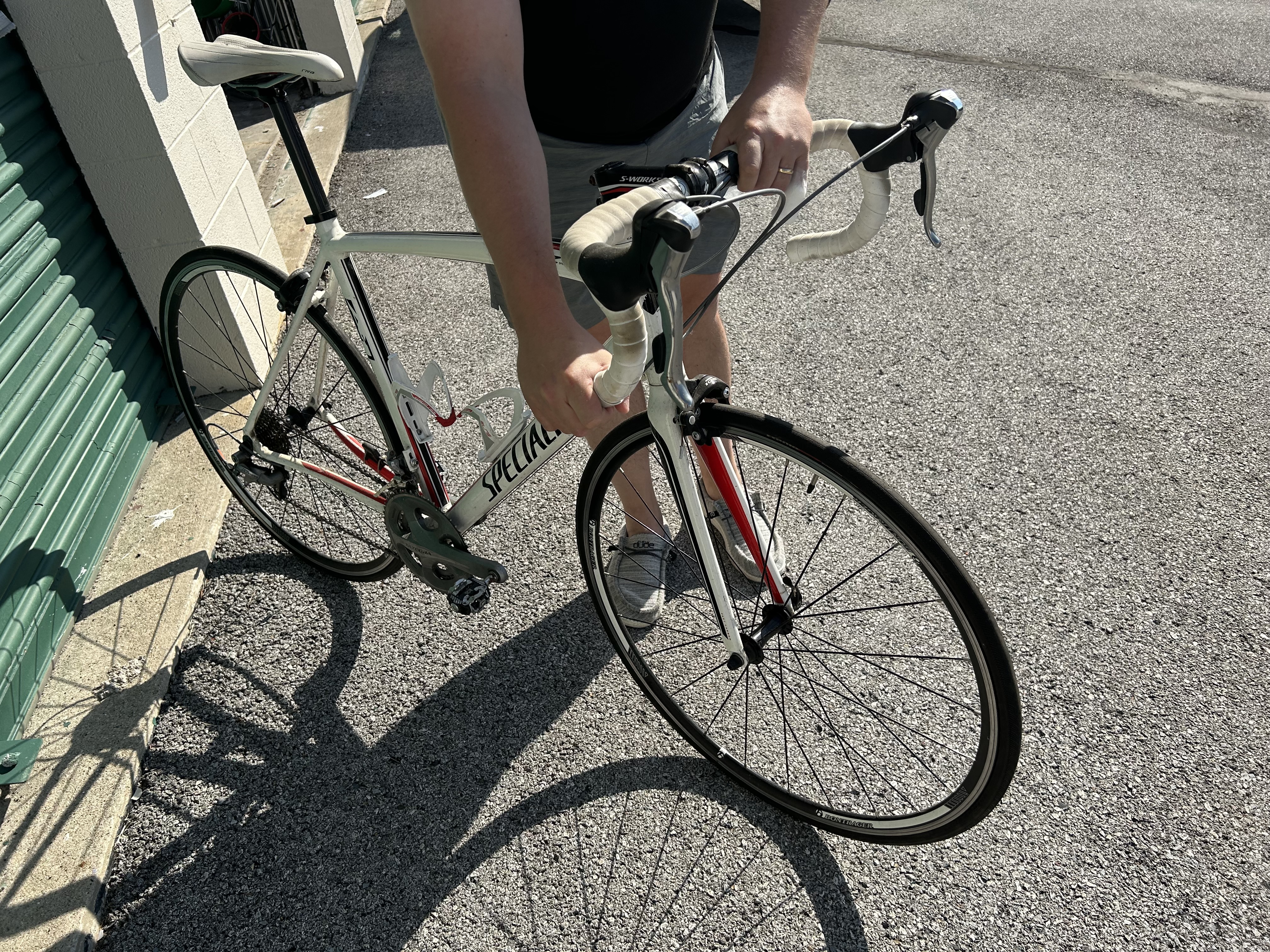2014 Specialized Allez Sport - BicycleBlueBook.com