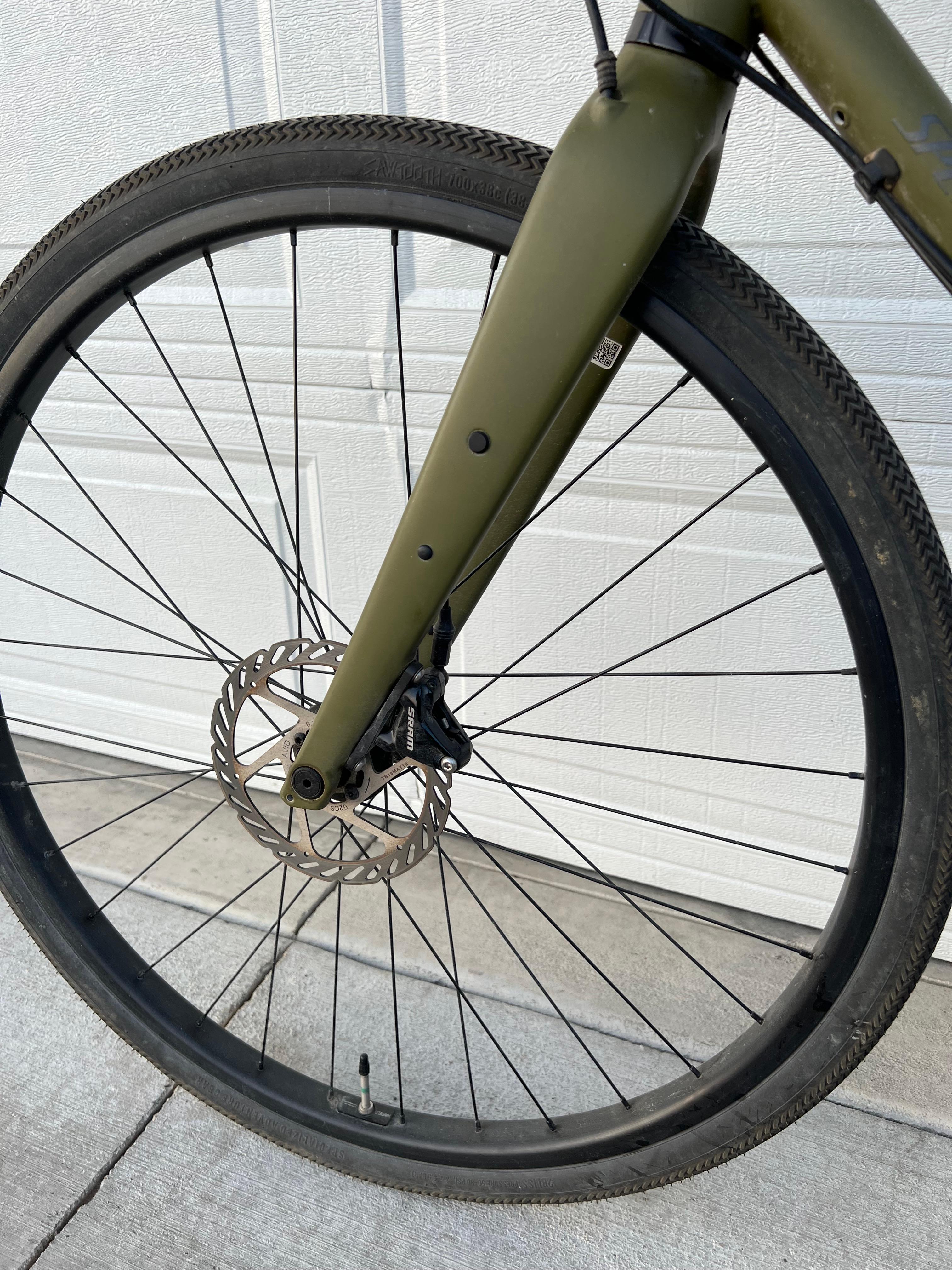 2019 Specialized Sequoia - BicycleBlueBook.com