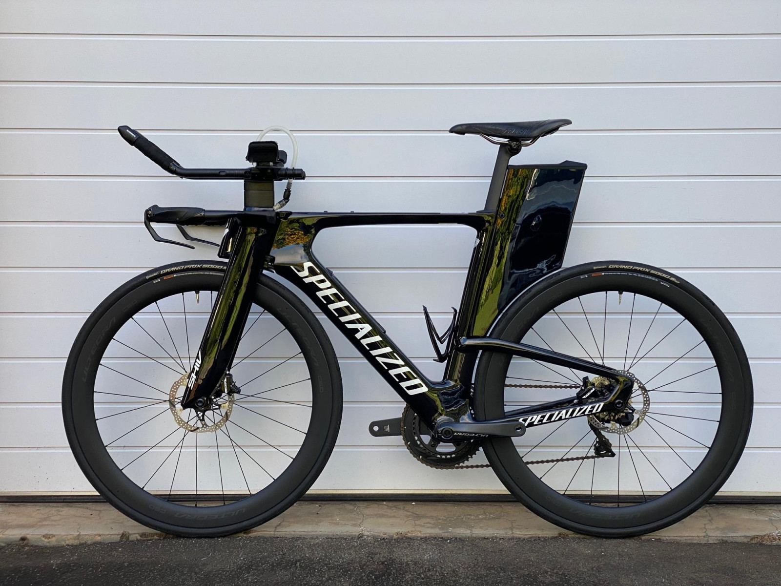 2021 Specialized Shiv Expert Disc UDi2 - BicycleBlueBook.com