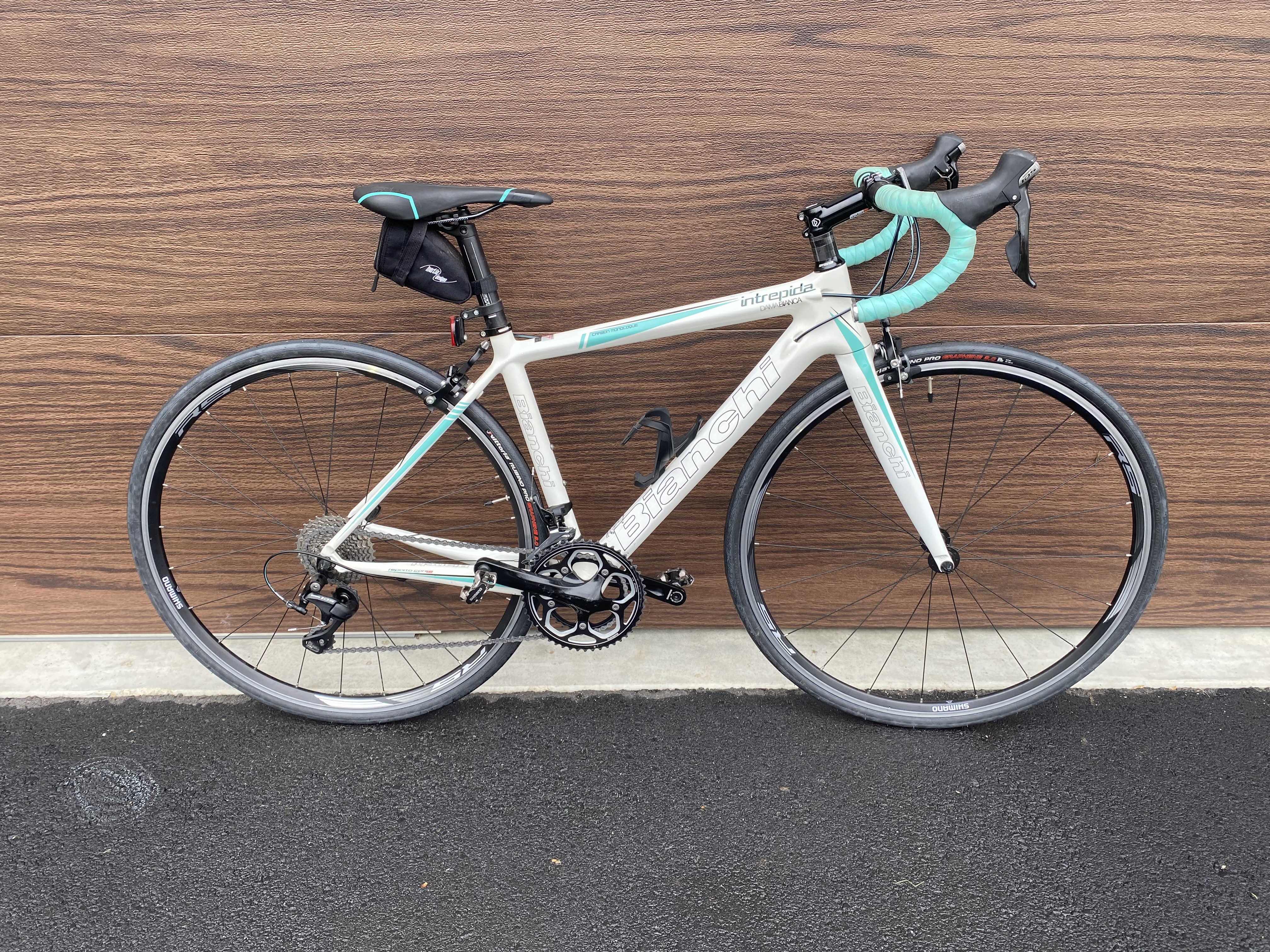 2018 Bianchi Intrepida Dama 105 - BicycleBlueBook.com