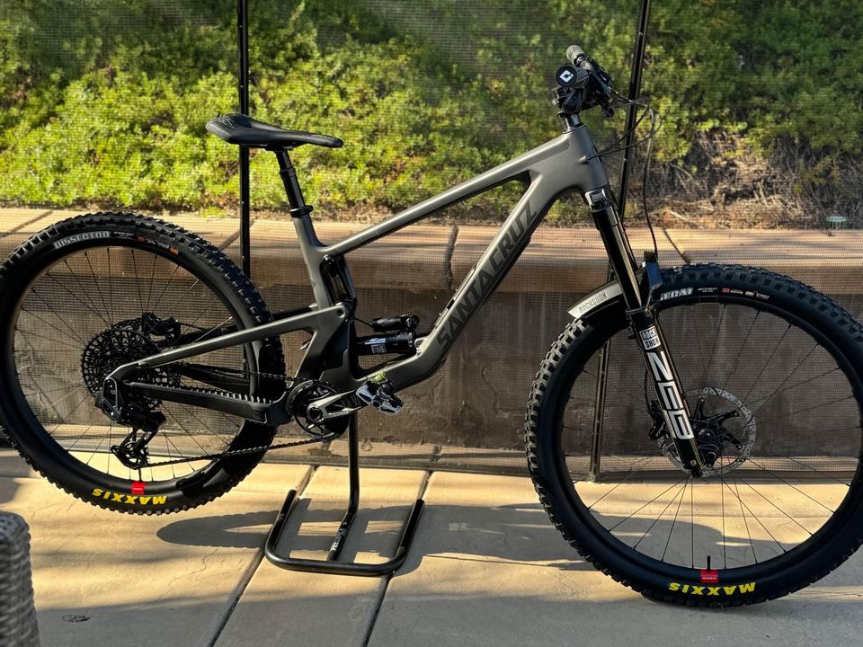 2024 Santa Cruz Bronson CC X0 T Type R - BicycleBlueBook.com