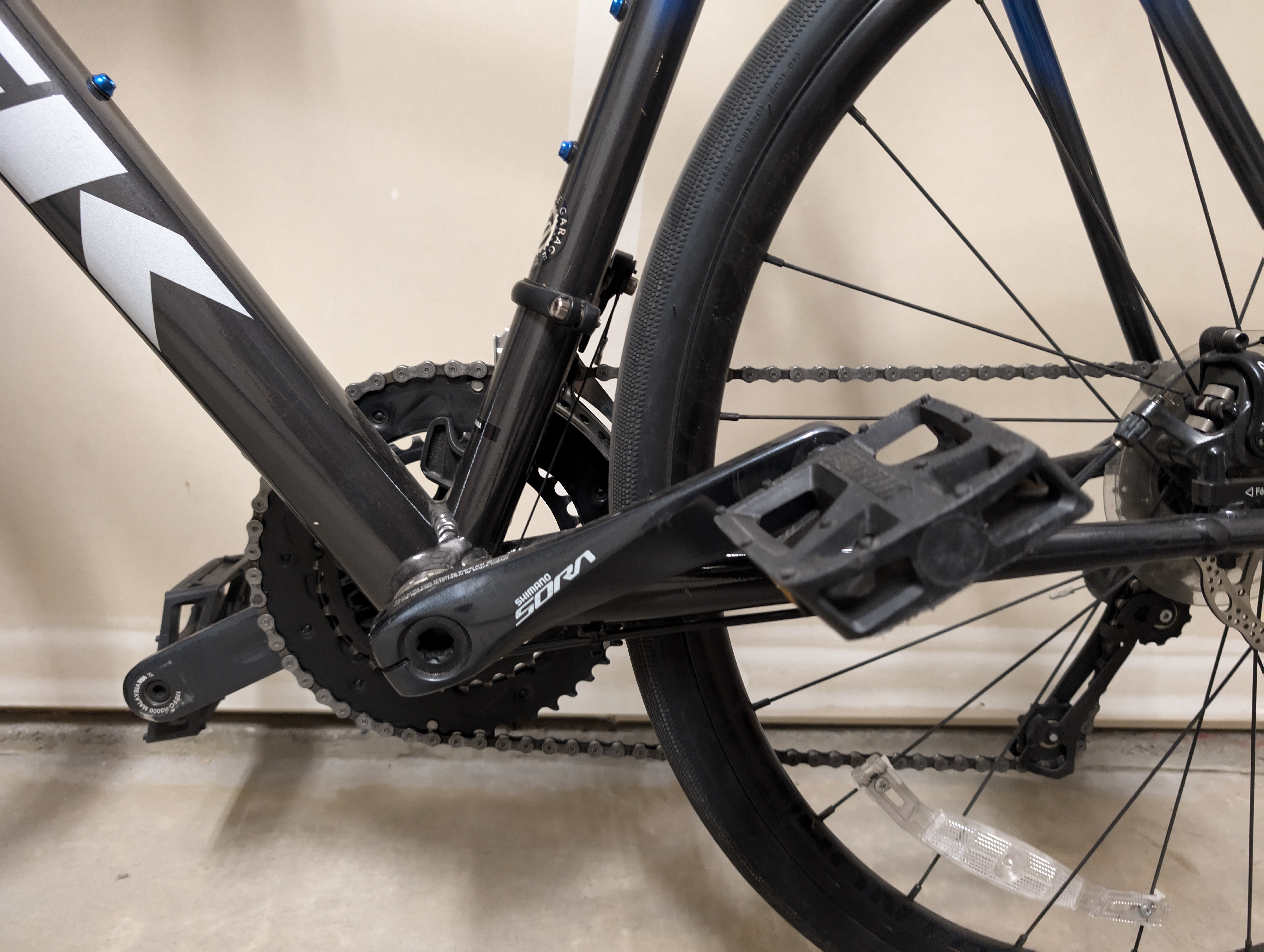 2023 Trek Domane AL 3 Disc - BicycleBlueBook.com