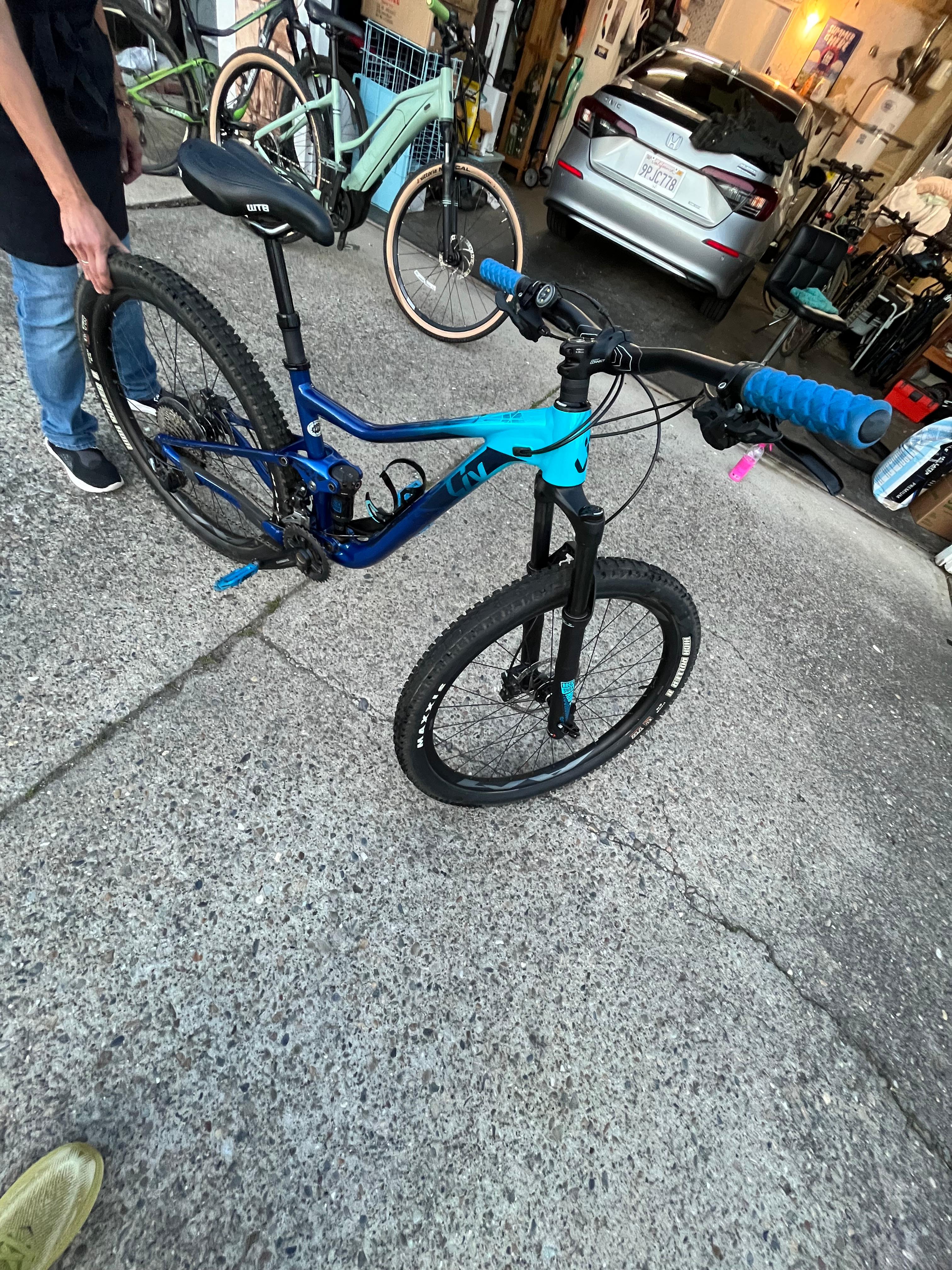 2019 Liv Pique 29 2 - BicycleBlueBook.com