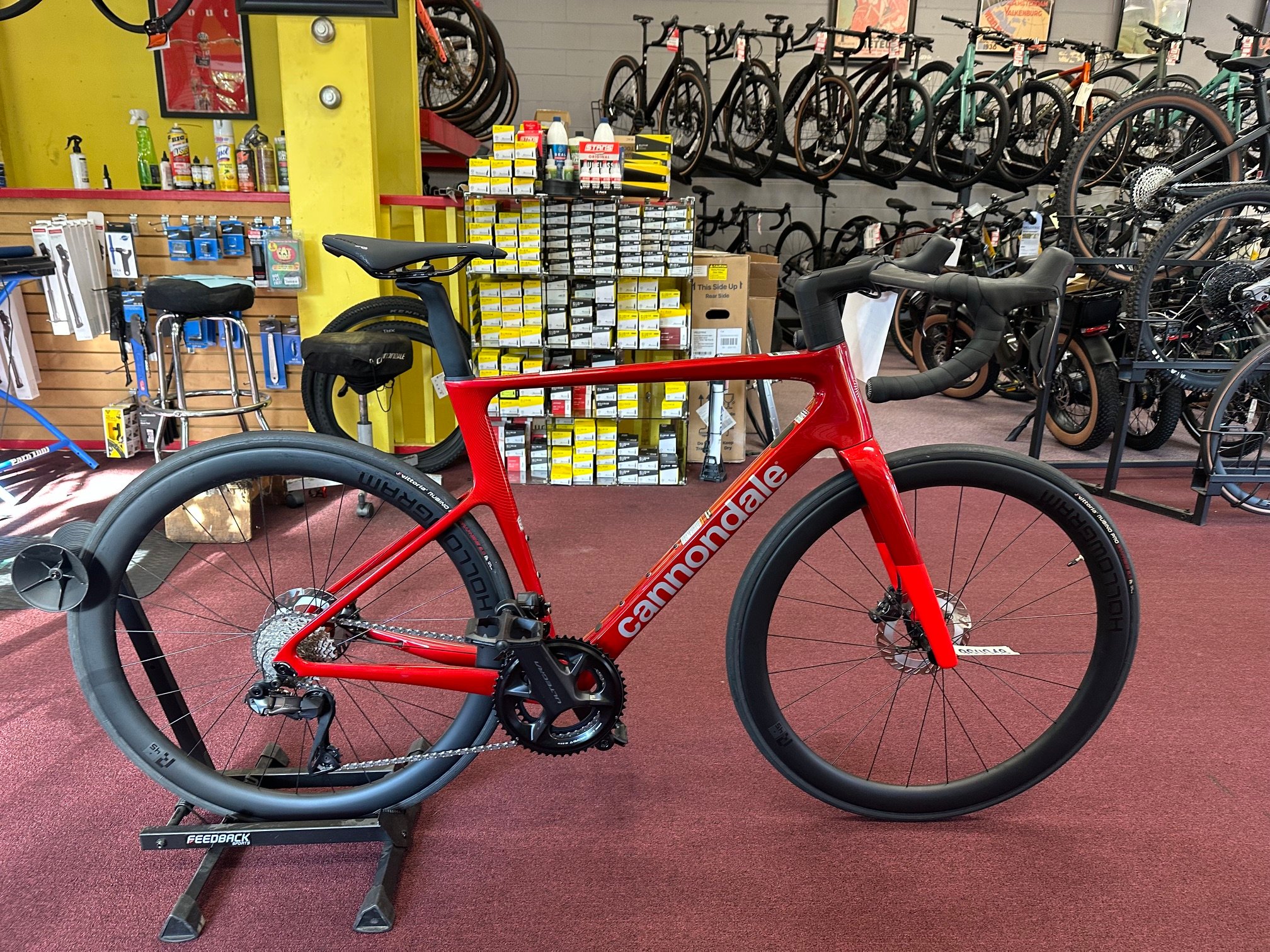 2025 Cannondale SuperSix EVO 2