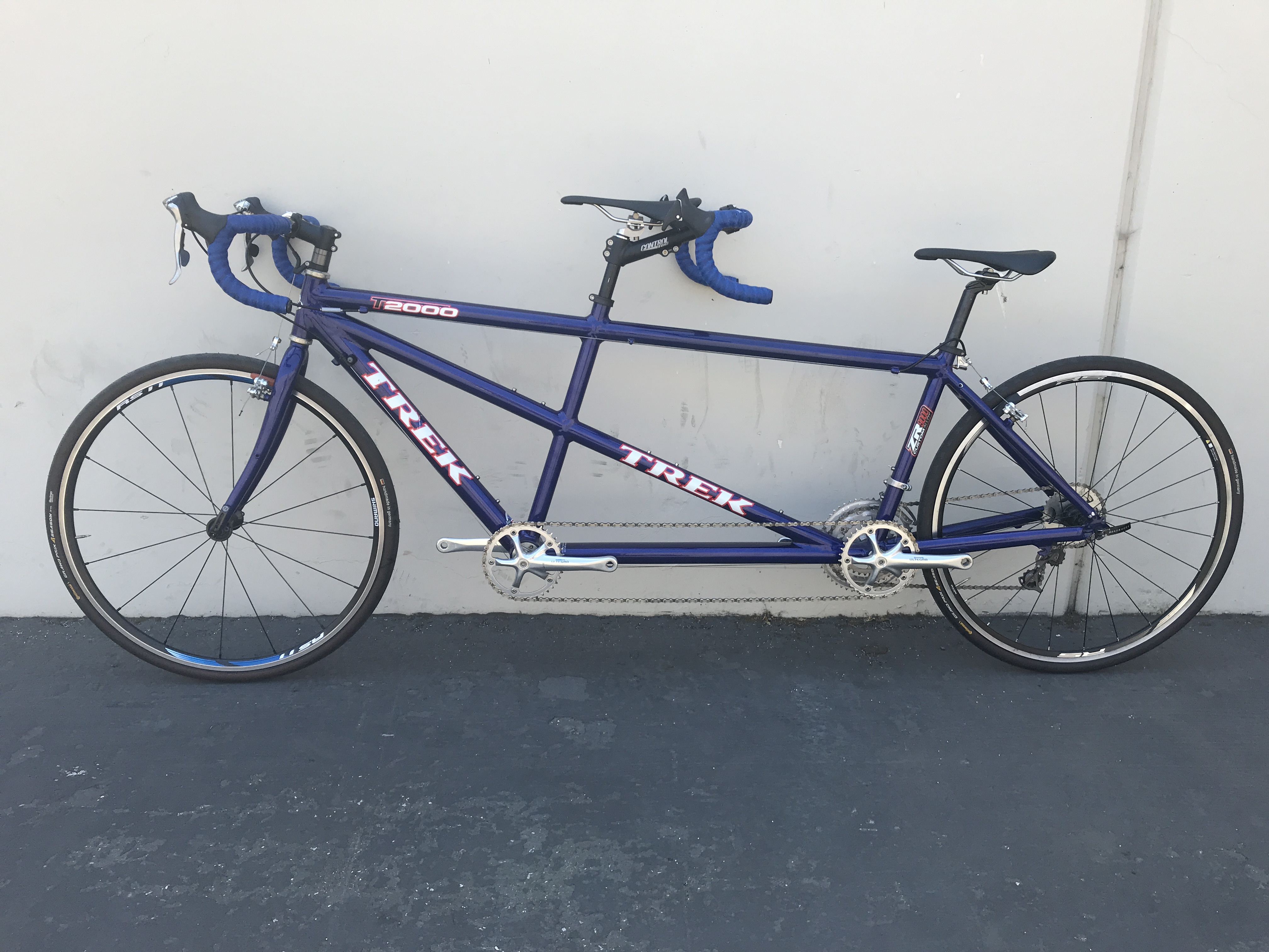 2002 Trek T2000 - BicycleBlueBook.com