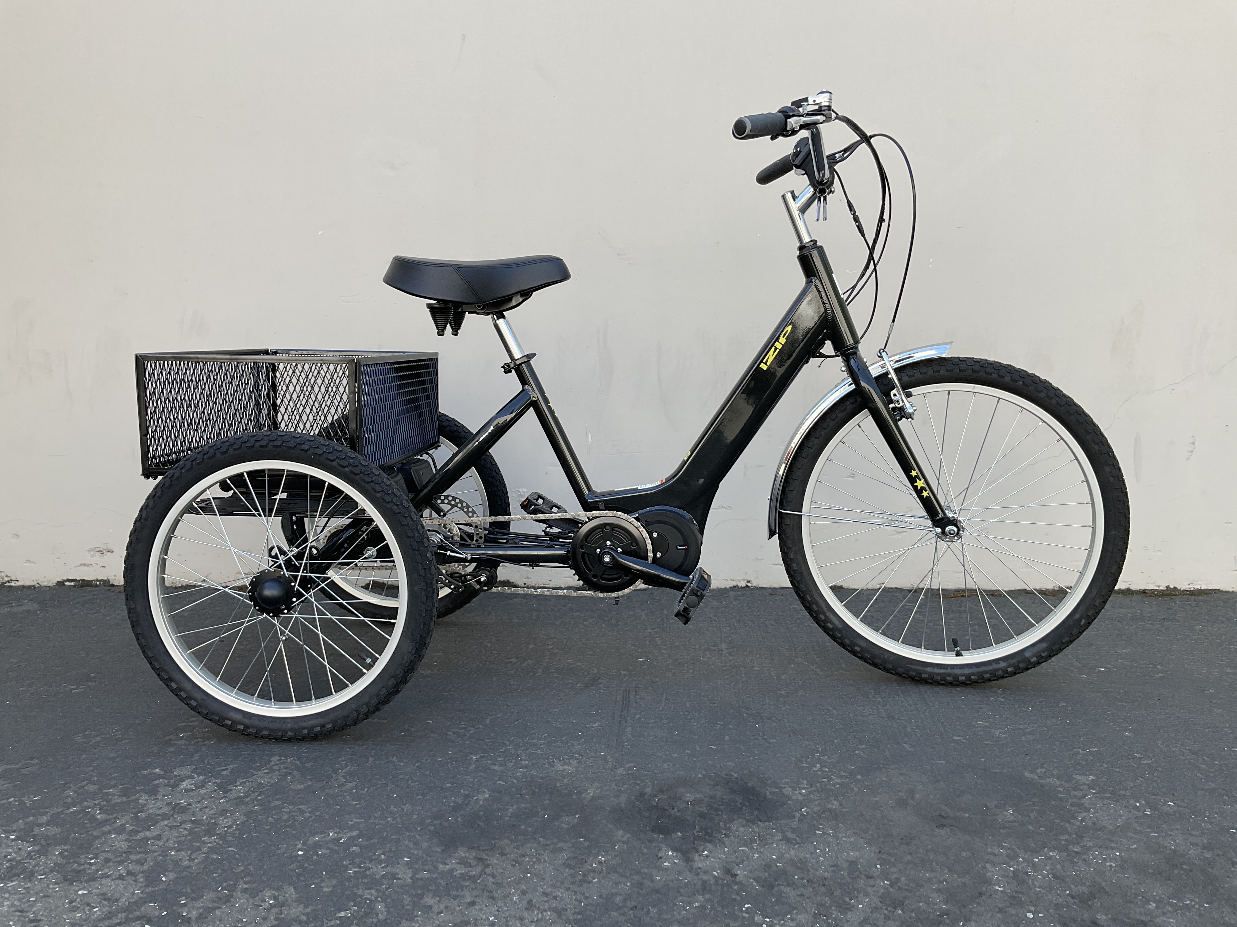 2021 IZIP TRISTAR PLUS 