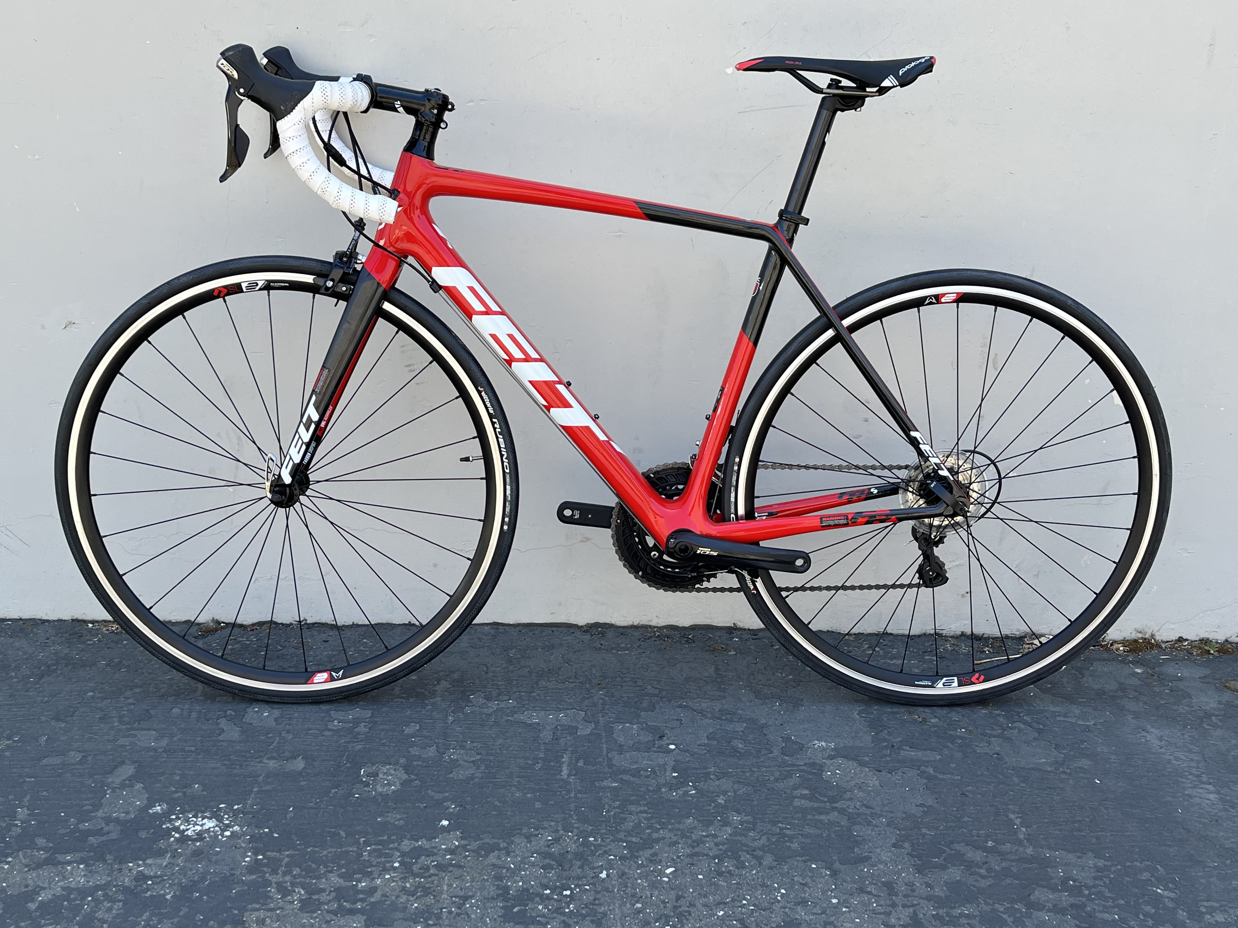 Felt FR 30 Lightweight Aluminum Road Bike/ Shimano 105 11