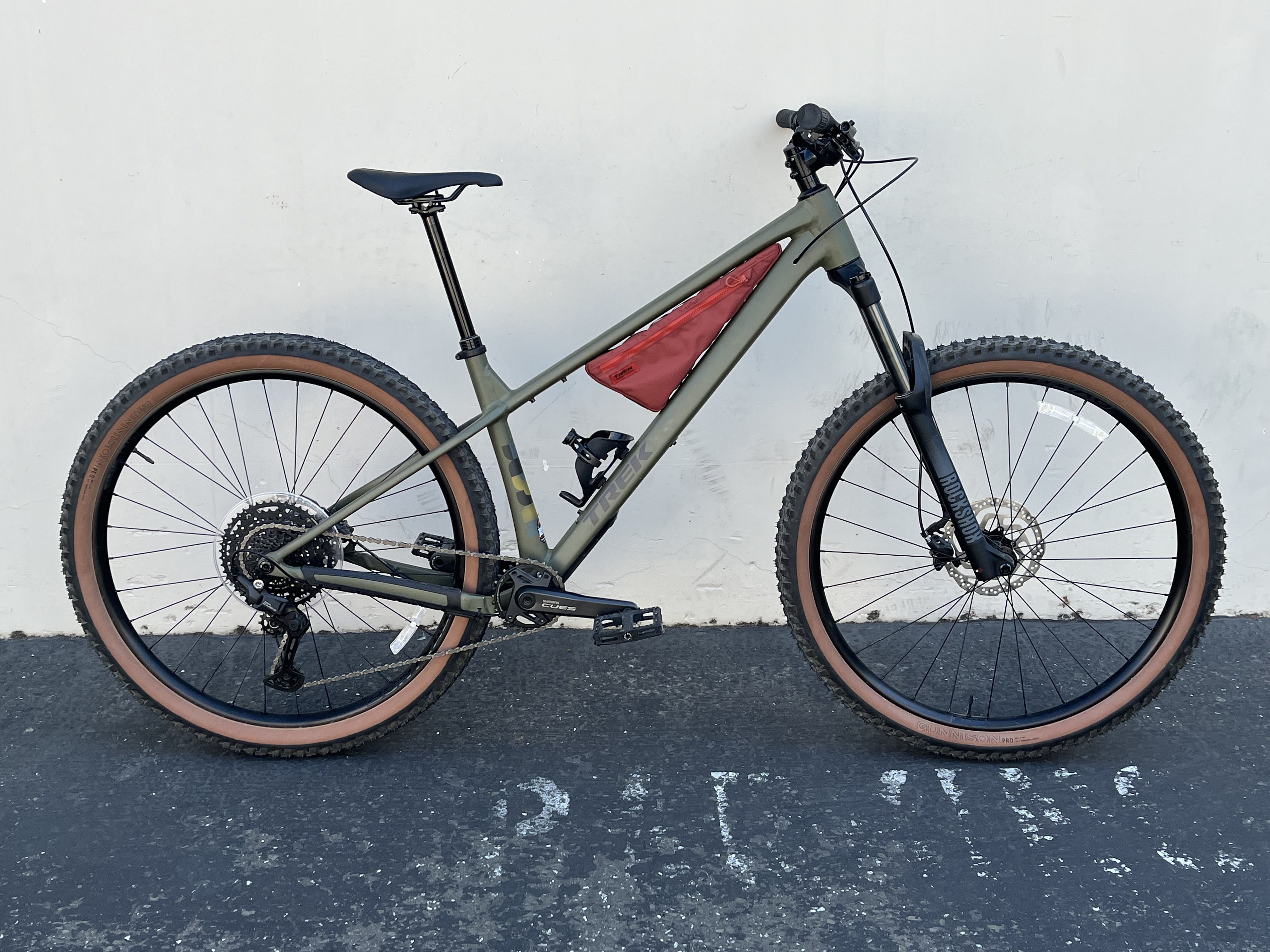 2026 Trek Roscoe 7
