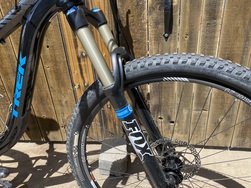 2014 Trek Remedy 8 29 - BicycleBlueBook.com