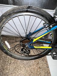 2016 Giant Revel 2 - BicycleBlueBook.com
